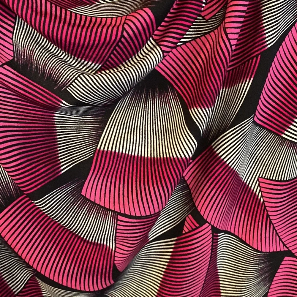 Calvin Klein top - Picture 3 of 5